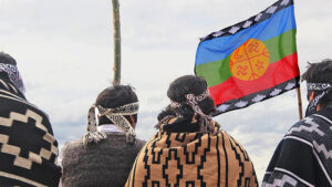 Lee más sobre el artículo ¿Qué hacer con la violencia mediática que sufre el pueblo Mapuche?
